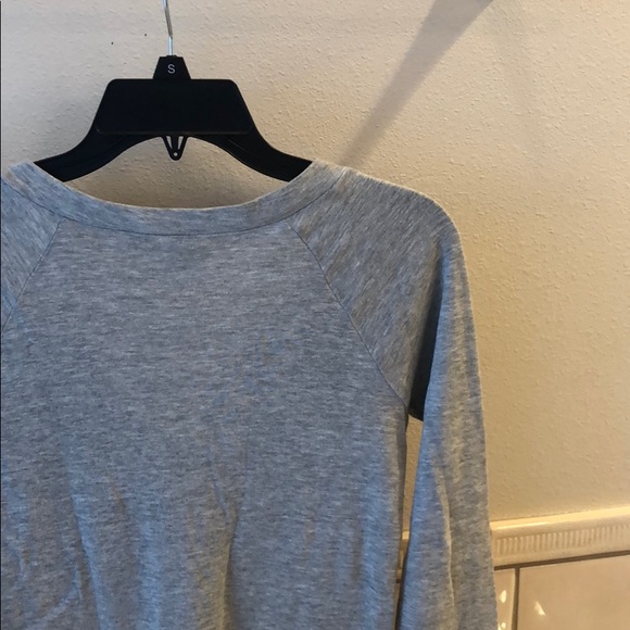 H&M v-neck grandpa style button up light weight long sleeve cardigan top - Picture 6 of 9